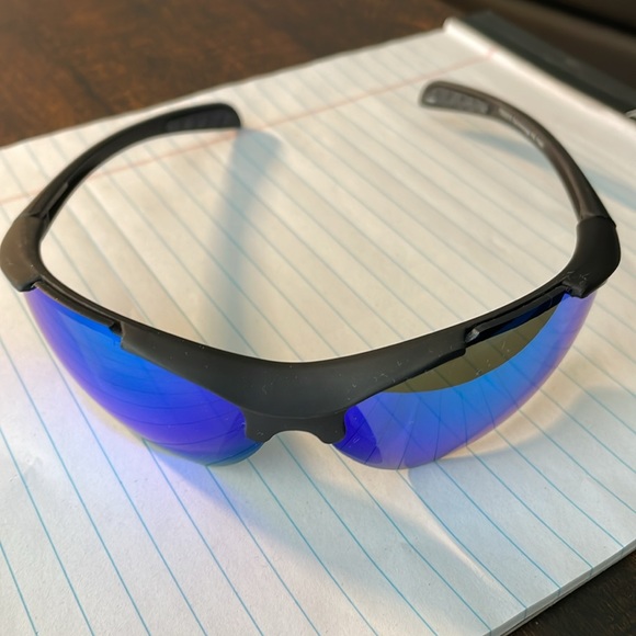 Foster Grant sunglasses - Picture 8 of 9